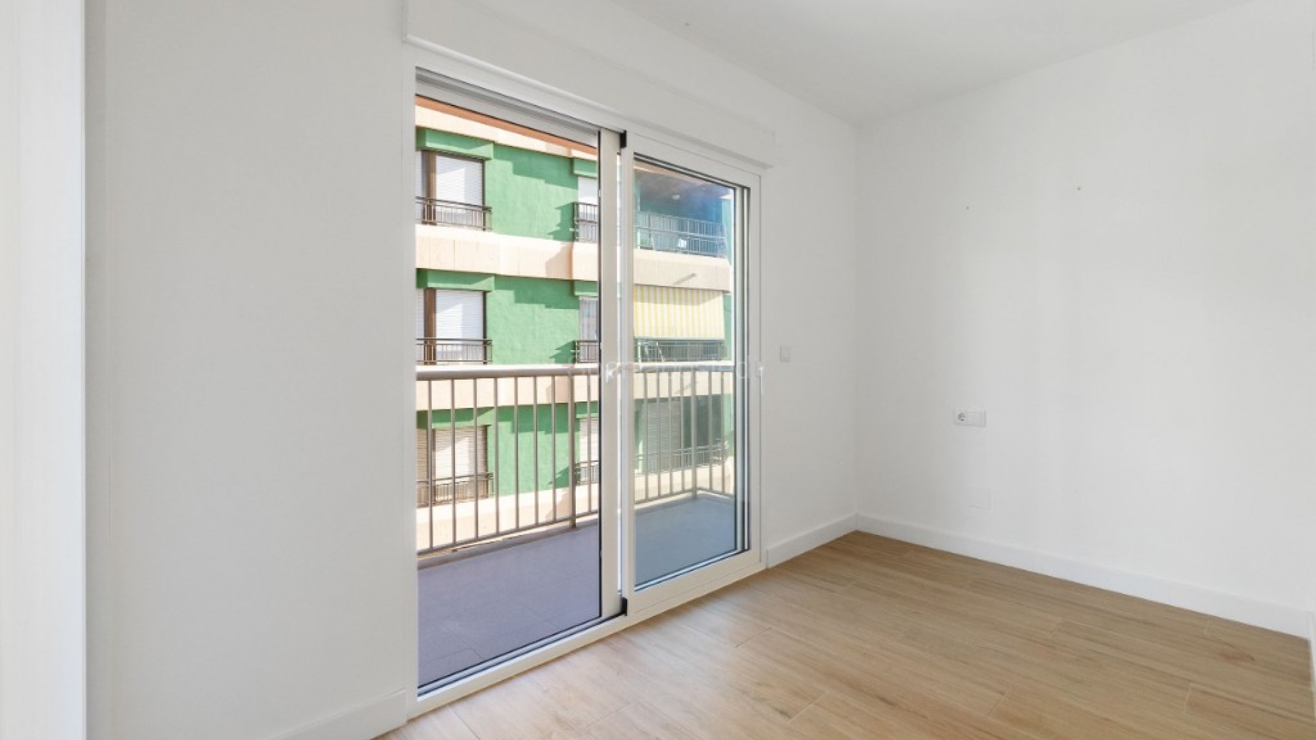 Segunda mano - Apartamento -
Torrevieja