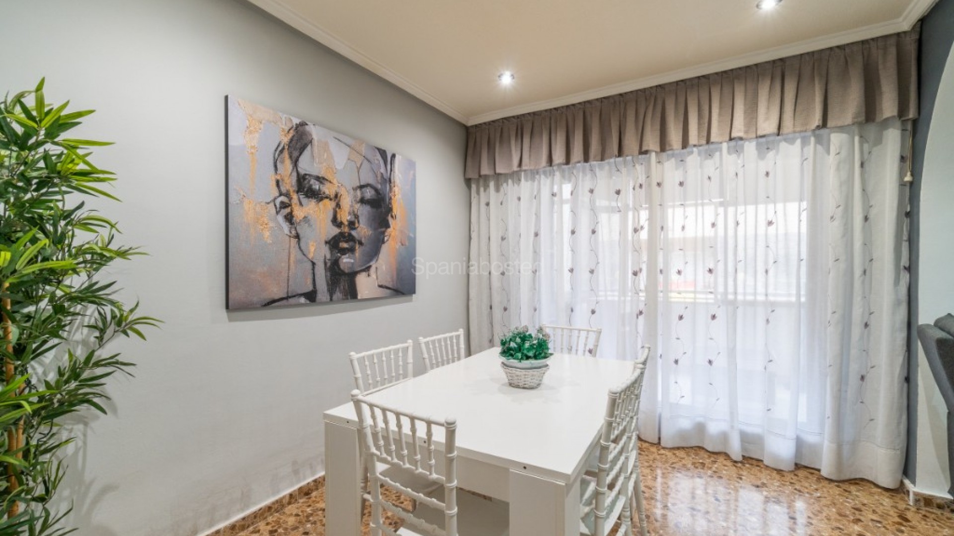 Segunda mano - Apartamento -
Torrevieja