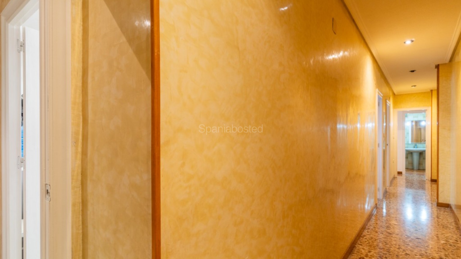 Segunda mano - Apartamento -
Torrevieja