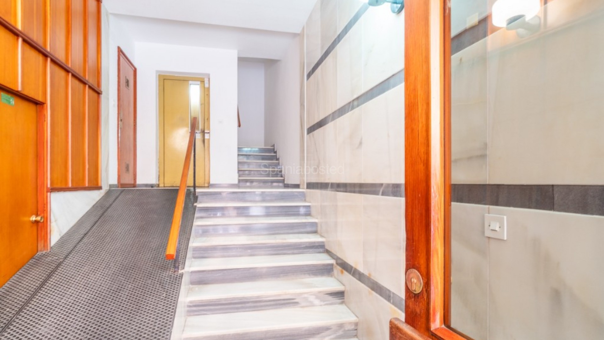 Segunda mano - Apartamento -
Torrevieja