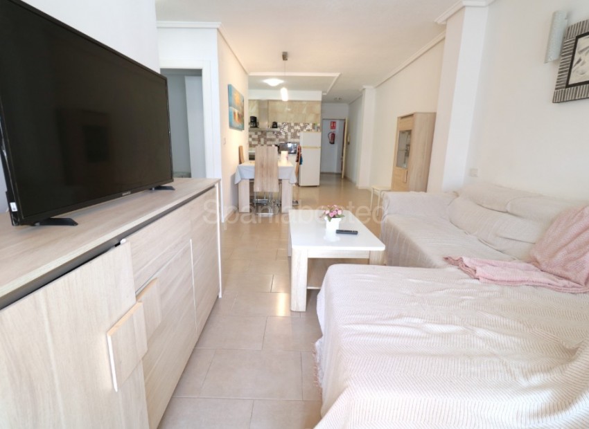 Segunda mano - Apartamento -
Torrevieja