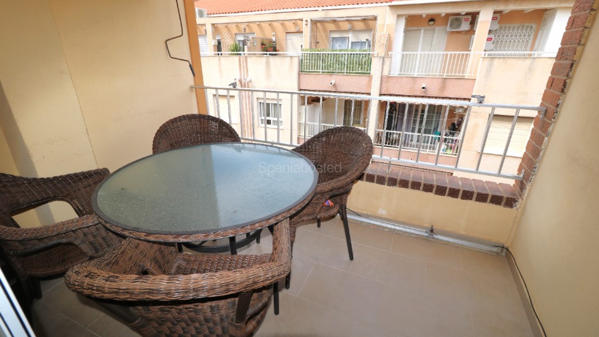 Segunda mano - Apartamento -
Torrevieja