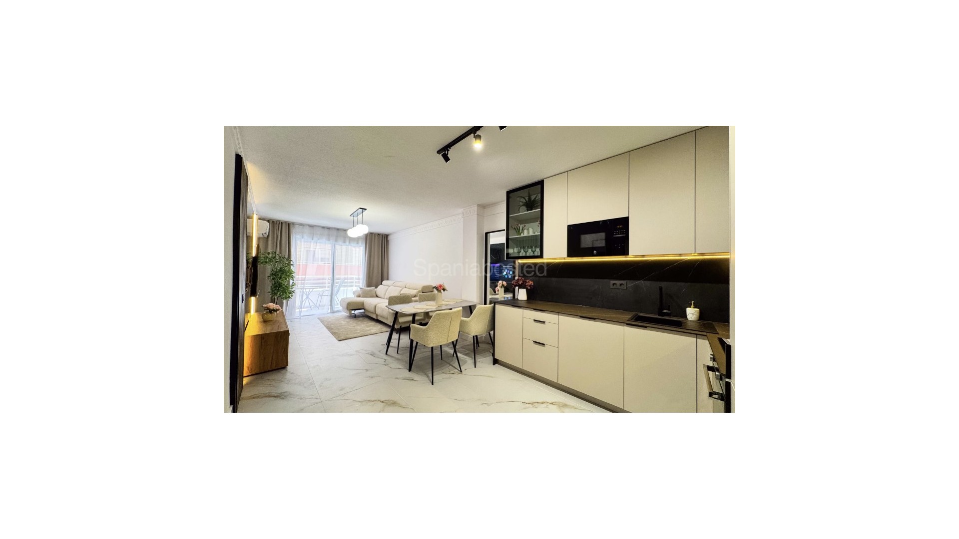 Segunda mano - Apartamento -
Torrevieja