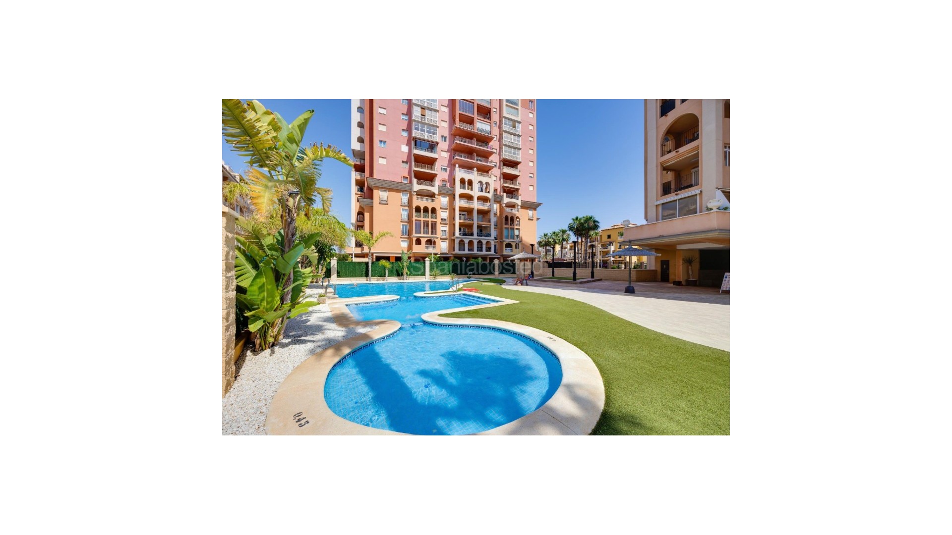 Segunda mano - Apartamento -
Torrevieja