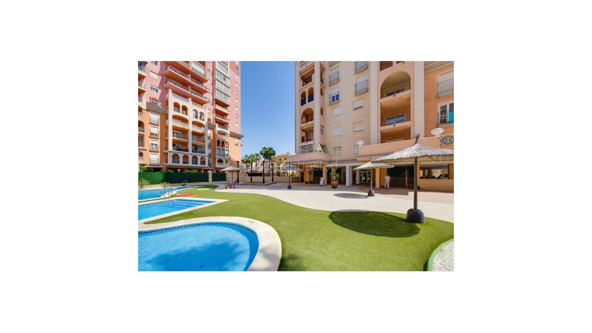 Segunda mano - Apartamento -
Torrevieja