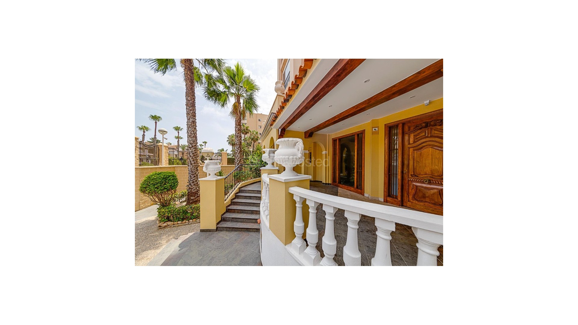 Segunda mano - Apartamento -
Torrevieja