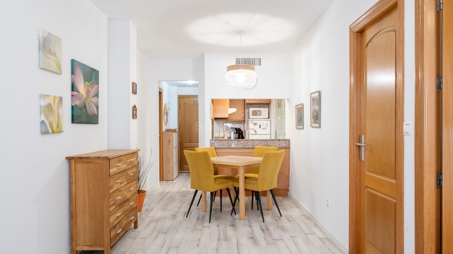 Segunda mano - Apartamento -
Torrevieja