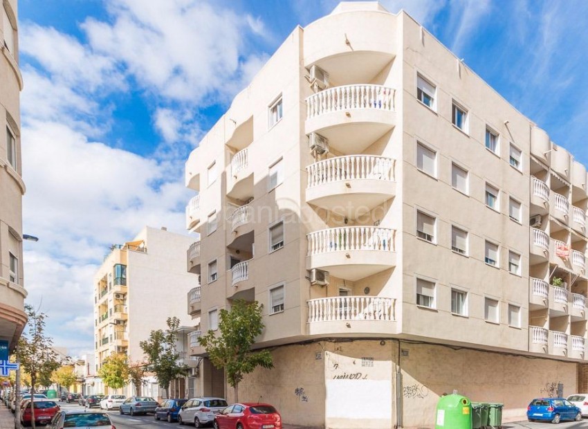 Segunda mano - Apartamento -
Torrevieja