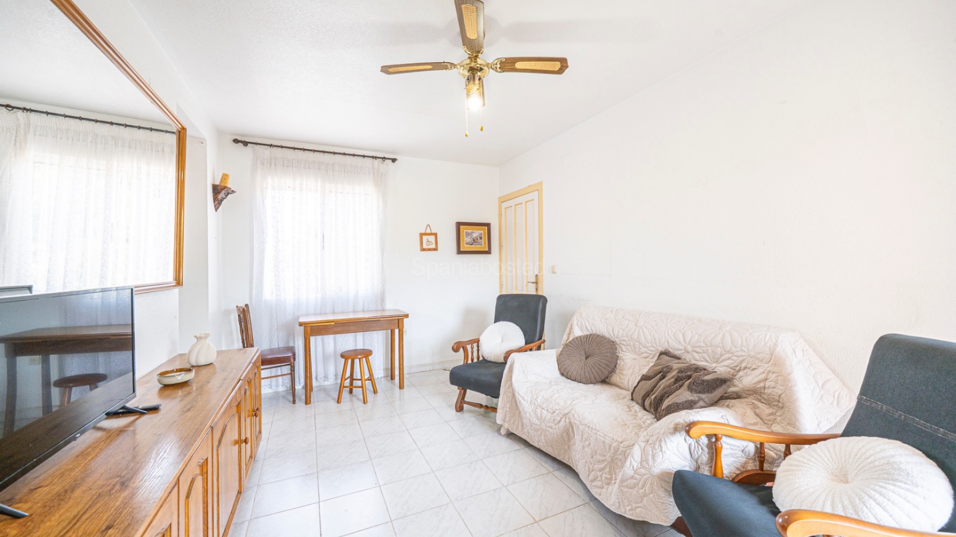 Segunda mano - Apartamento -
Torrevieja
