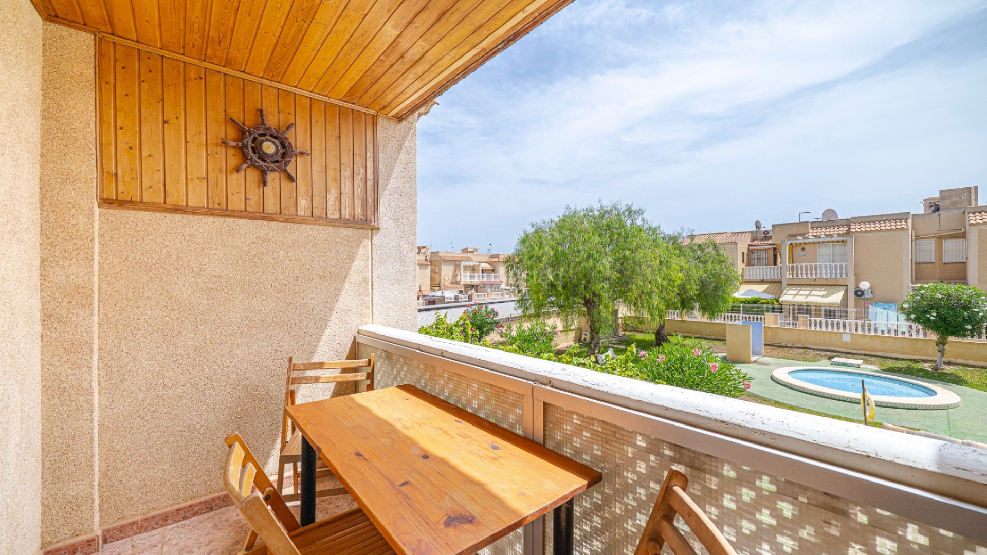 Segunda mano - Apartamento -
Torrevieja