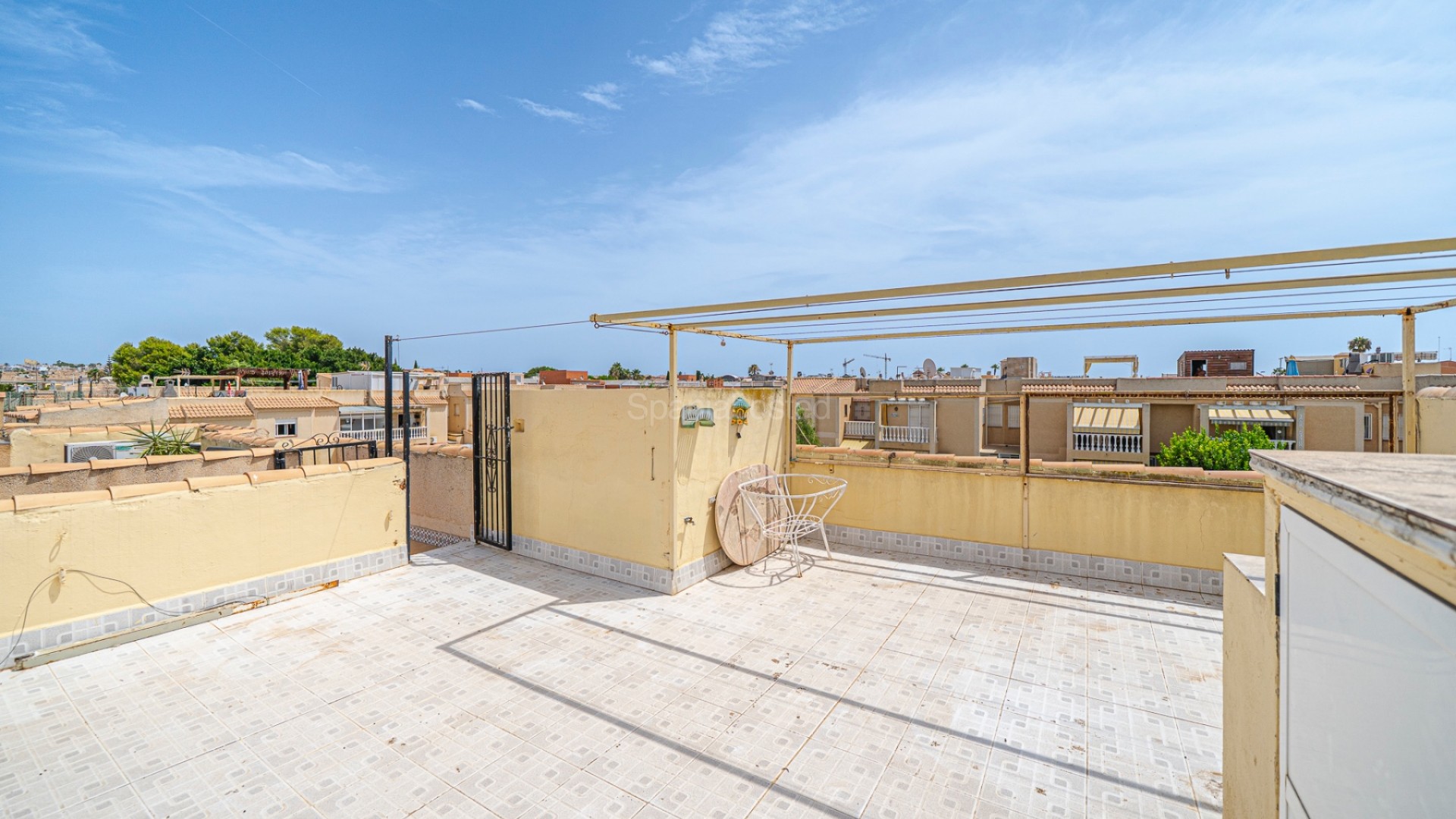Segunda mano - Apartamento -
Torrevieja
