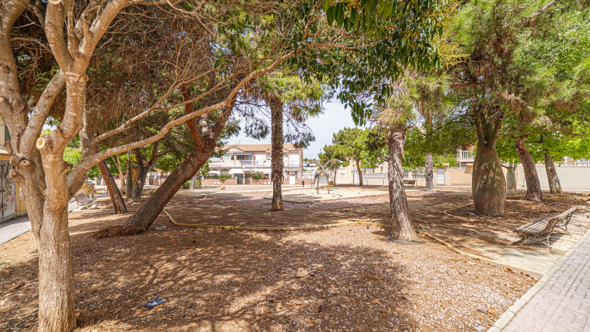 Segunda mano - Apartamento -
Torrevieja