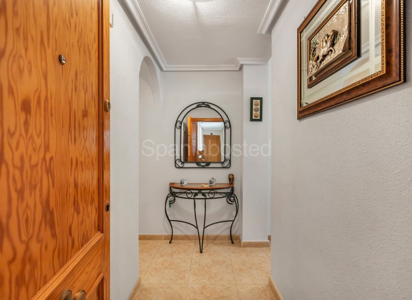 Segunda mano - Apartamento -
Torrevieja
