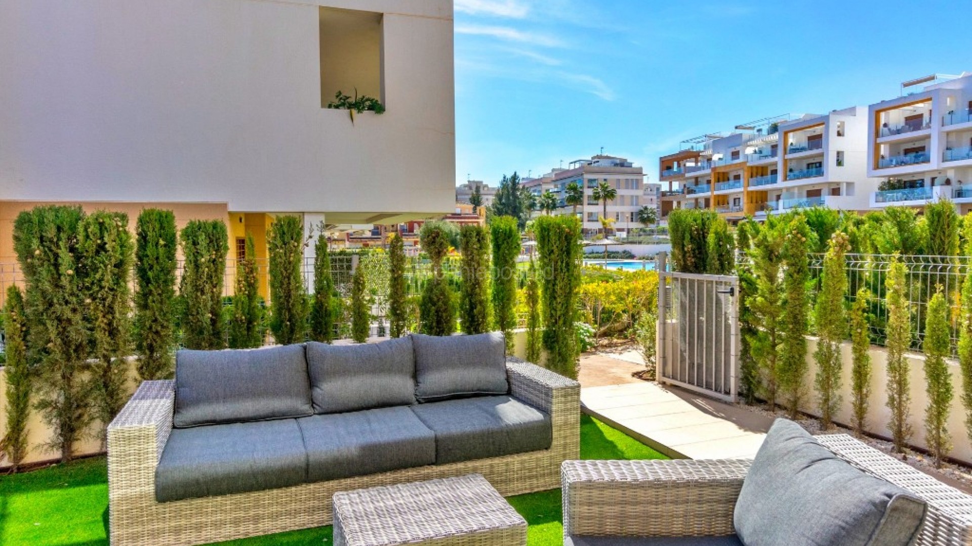 Segunda mano - Apartamento -
Villamartín - Villamartin