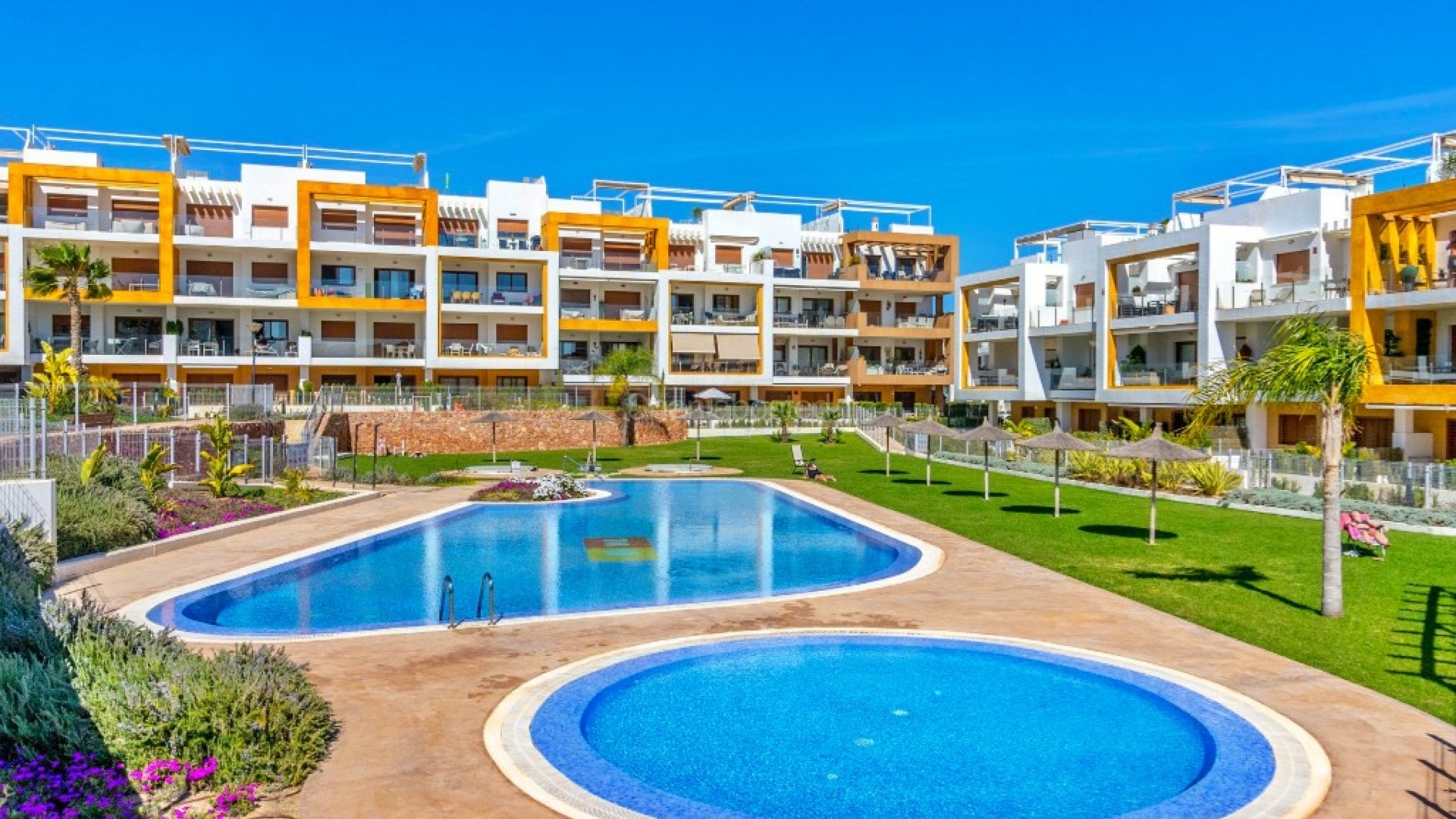 Segunda mano - Apartamento -
Villamartín - Villamartin