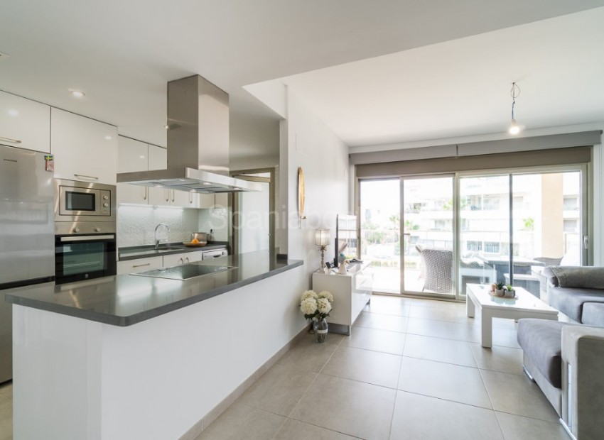 Segunda mano - Apartamento -
Villamartín - Villamartin