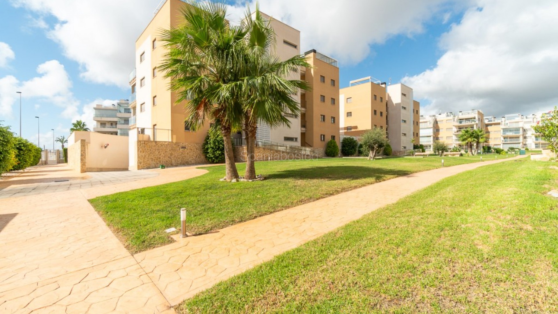 Segunda mano - Apartamento -
Villamartín - Villamartin