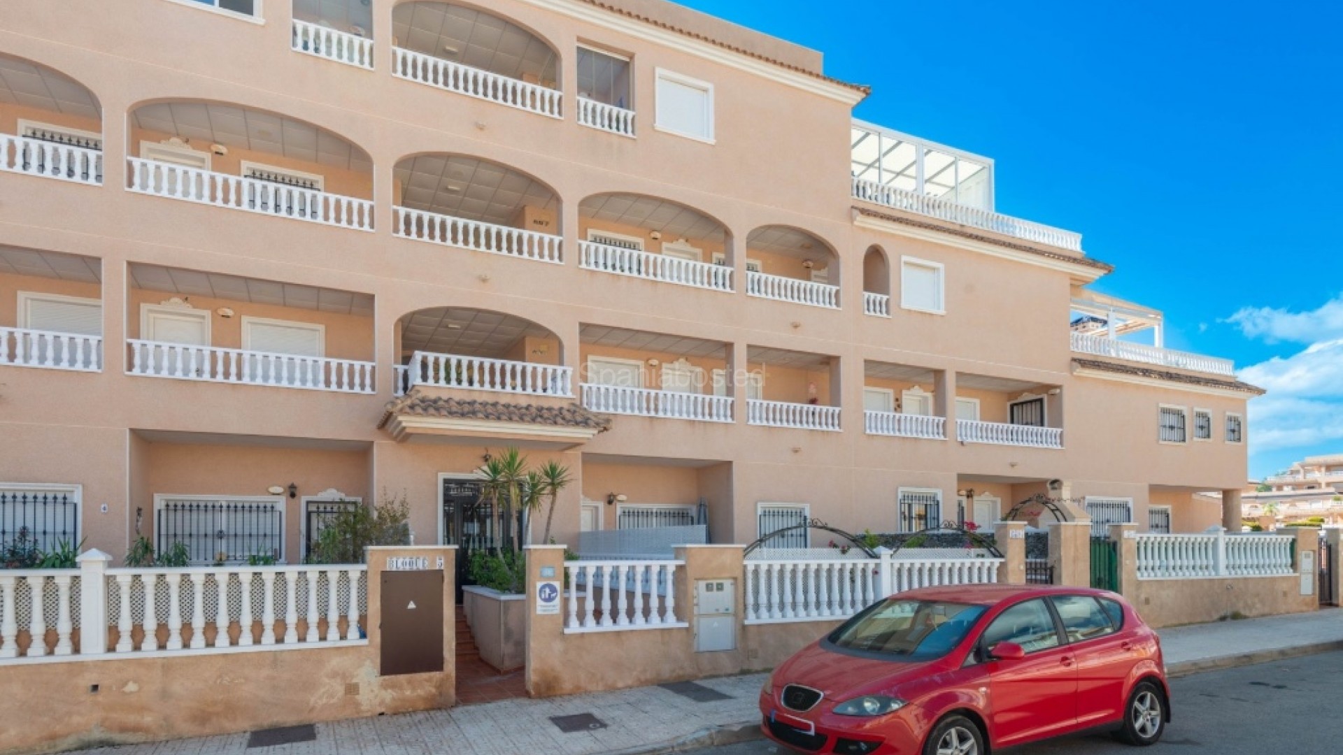 Segunda mano - Apartamento -
Villamartín - Villamartin