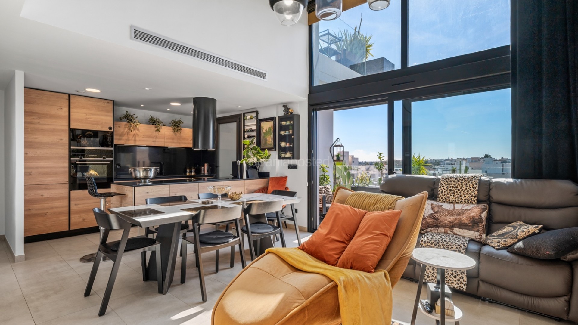 Segunda mano - Apartamento -
Villamartín - Villamartin