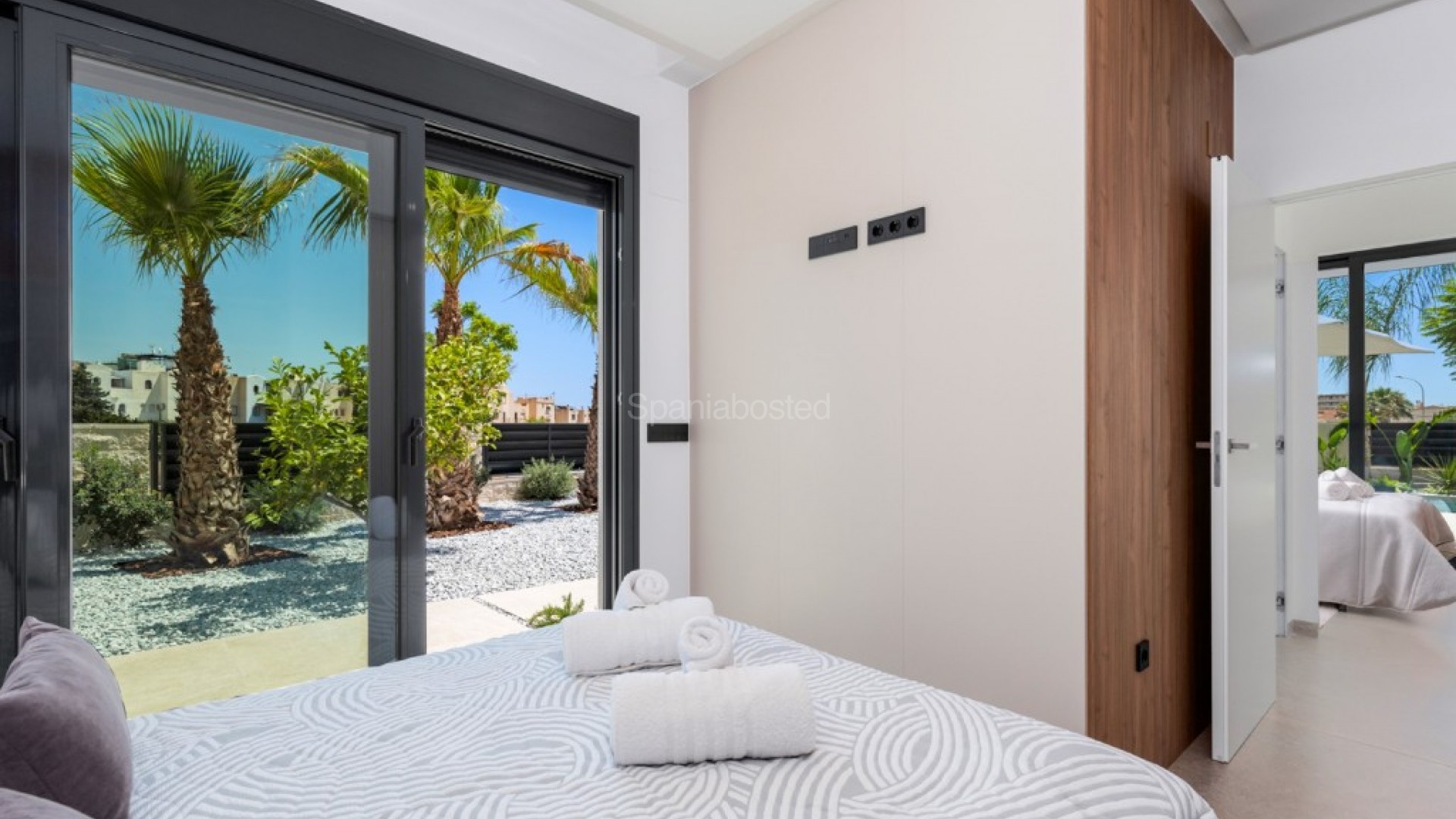 Segunda mano - Villa -
Alicante - El Campello