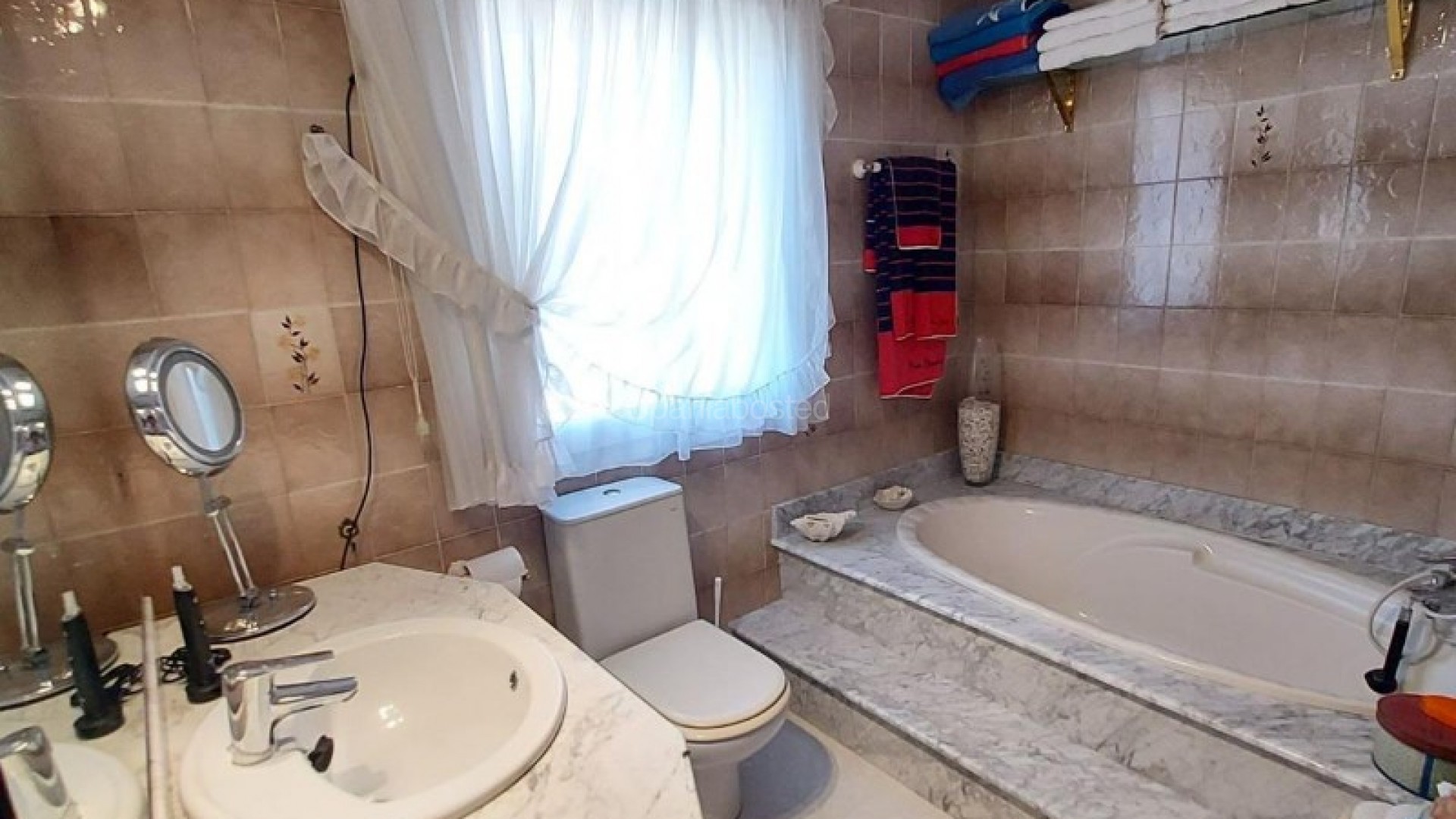 Segunda mano - Villa -
Campoamor