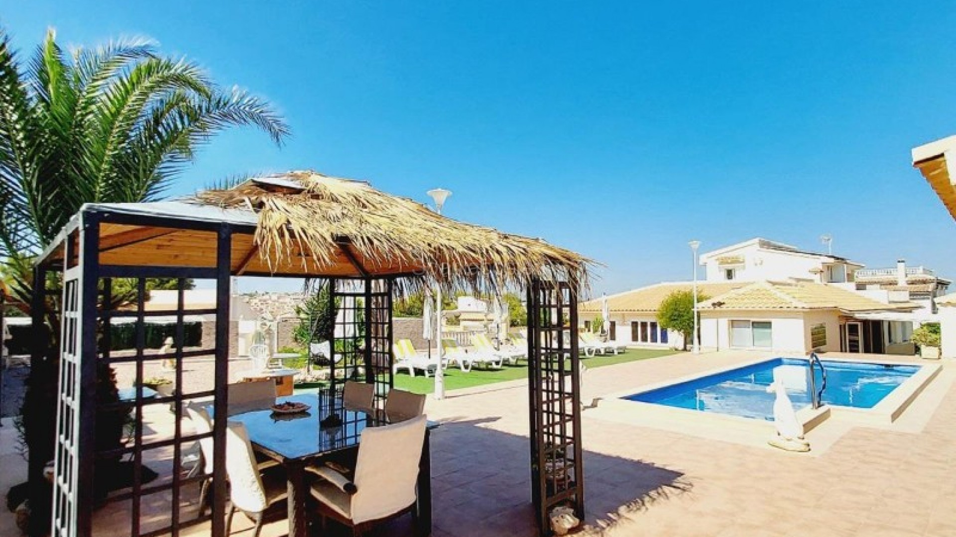 Segunda mano - Villa -
Campoamor