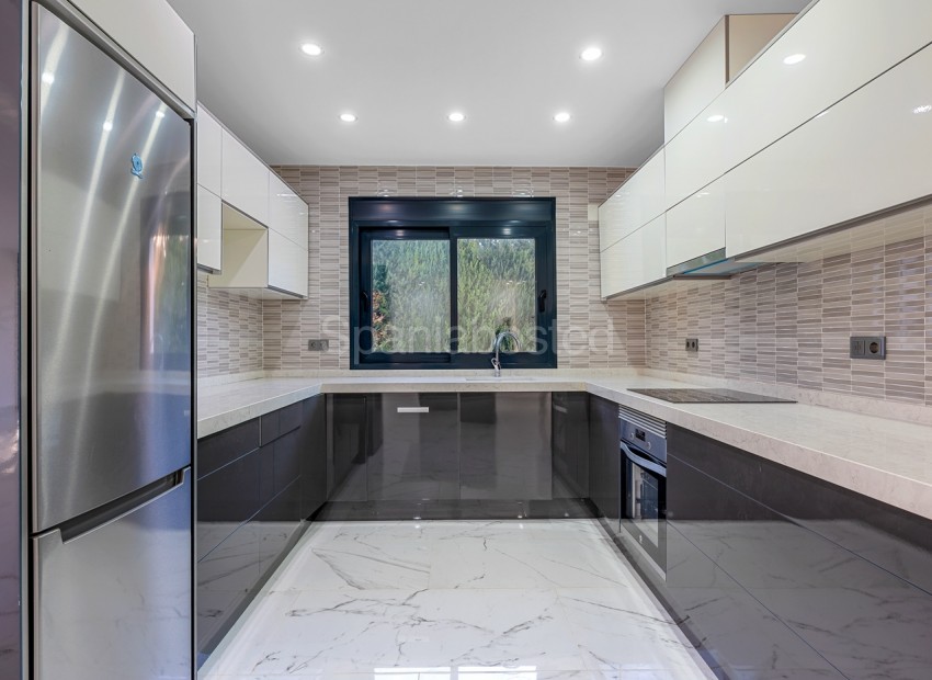 Segunda mano - Villa -
Campoamor