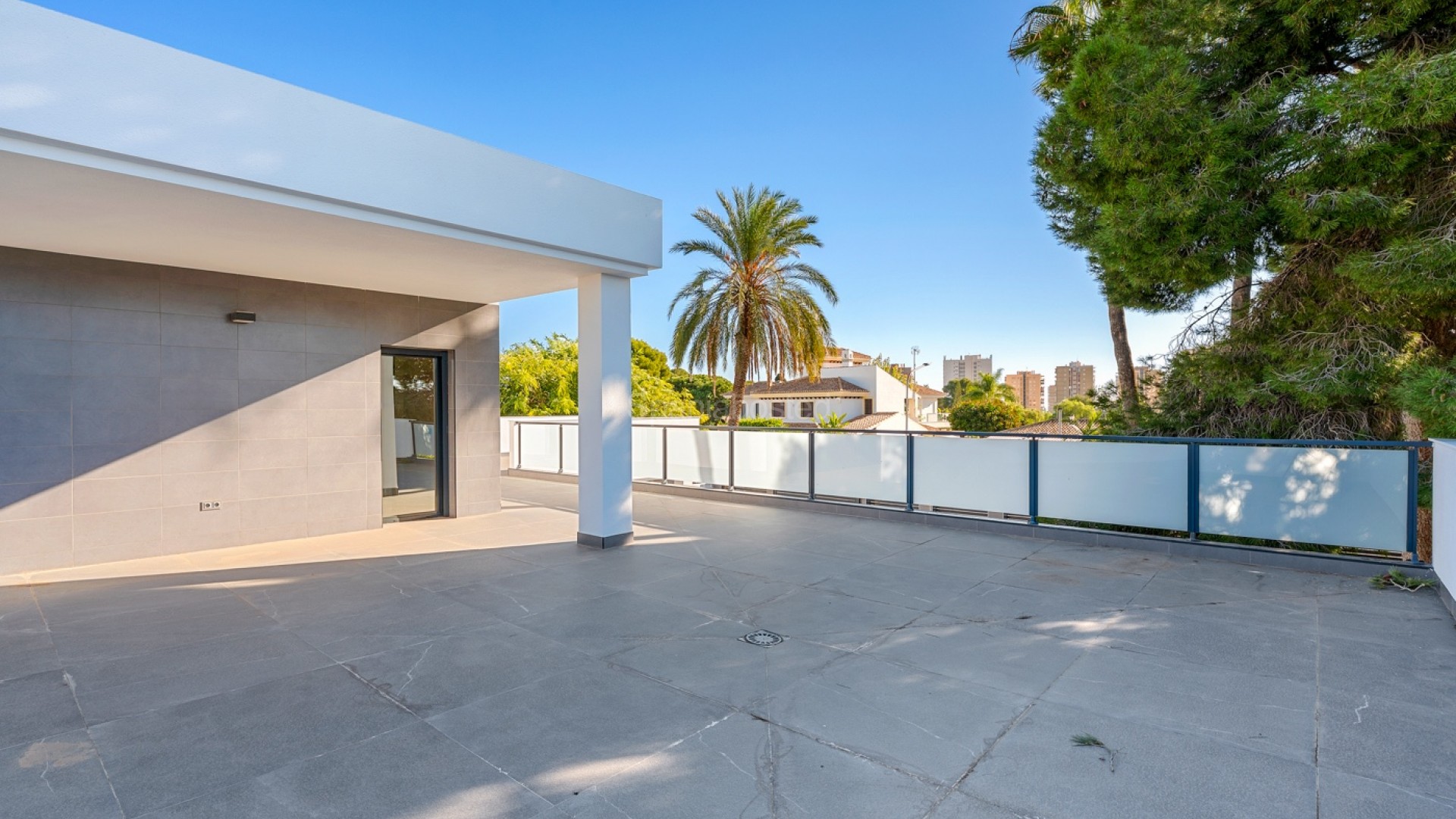 Segunda mano - Villa -
Campoamor