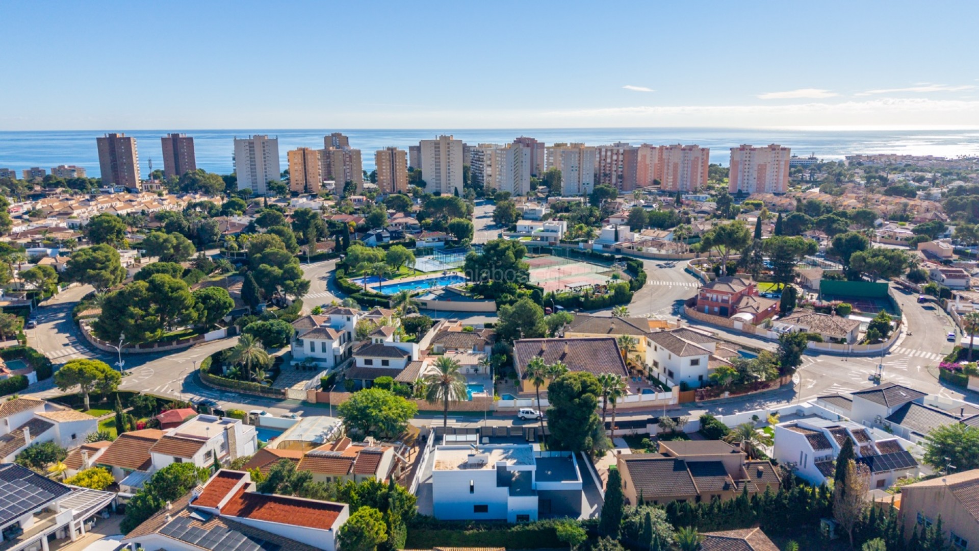 Segunda mano - Villa -
Campoamor