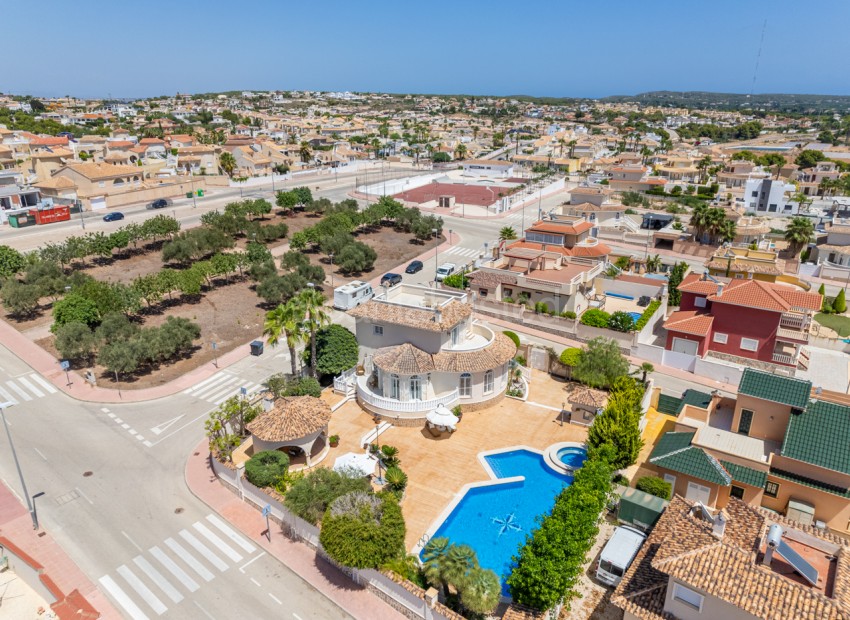 Segunda mano - Villa -
Ciudad Quesada - Rojales - Ciudad Quesada