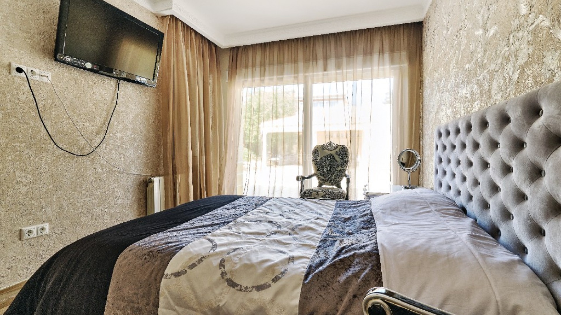 Segunda mano - Villa -
Dehesa de Campoamor - Campoamor