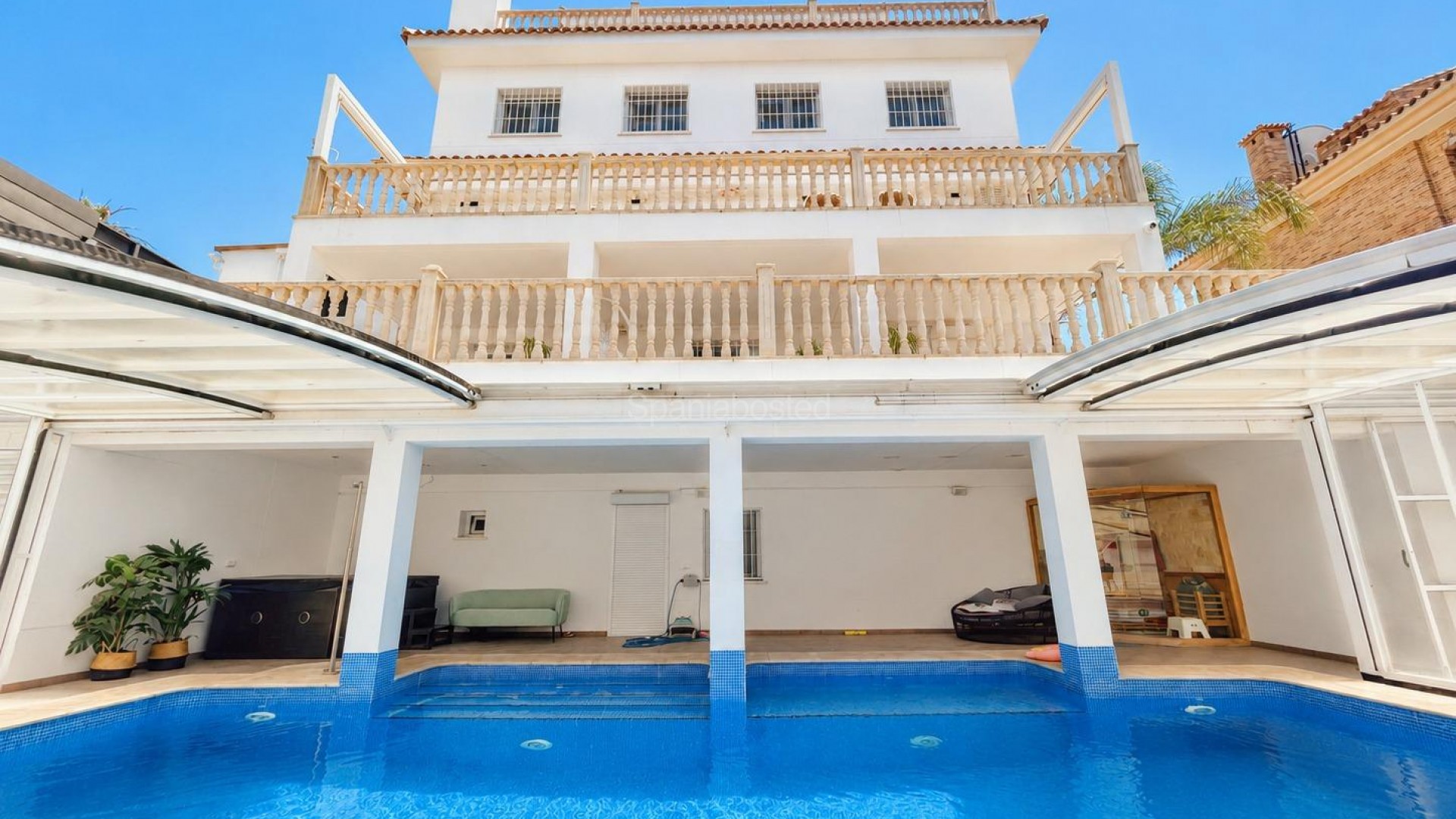 Segunda mano - Villa -
Dehesa de Campoamor - Campoamor