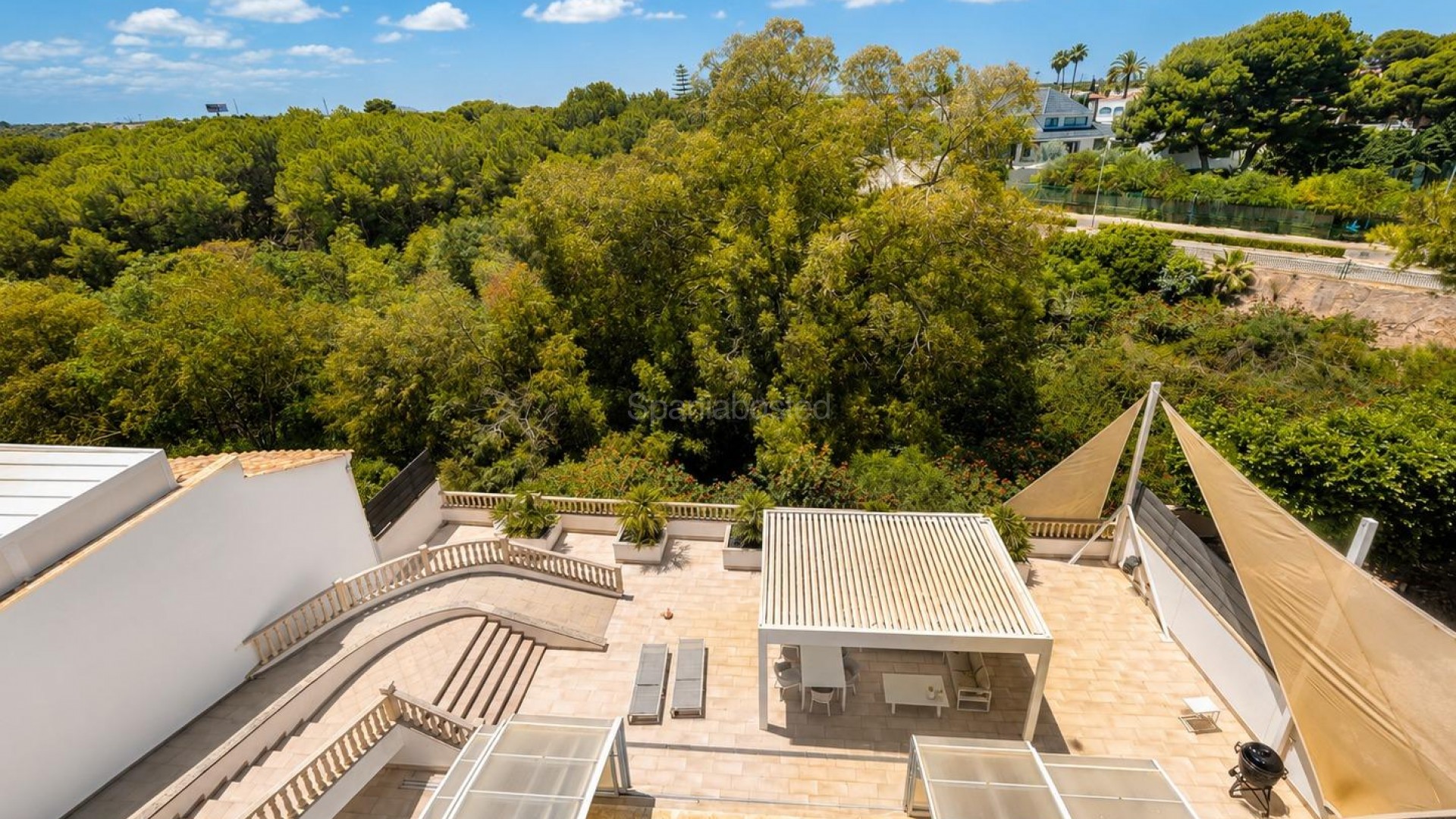 Segunda mano - Villa -
Dehesa de Campoamor - Campoamor