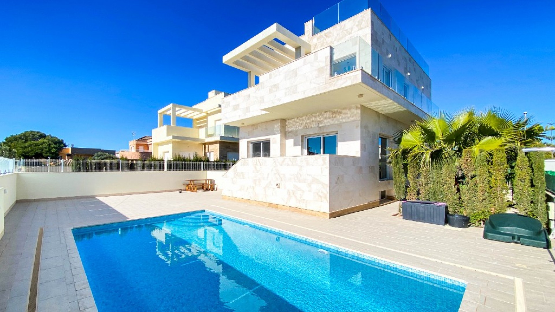 Segunda mano - Villa -
La Zenia