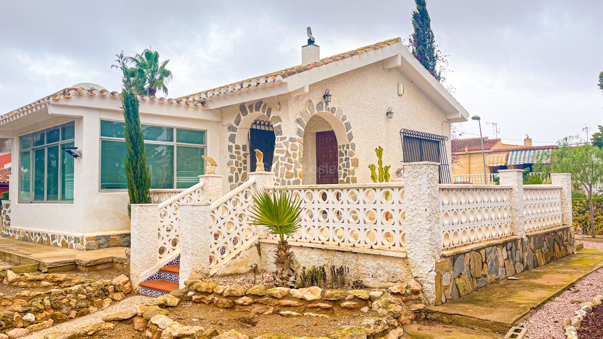 Segunda mano - Villa -
Los Balcones - Los Altos del Edén - Los Balcones