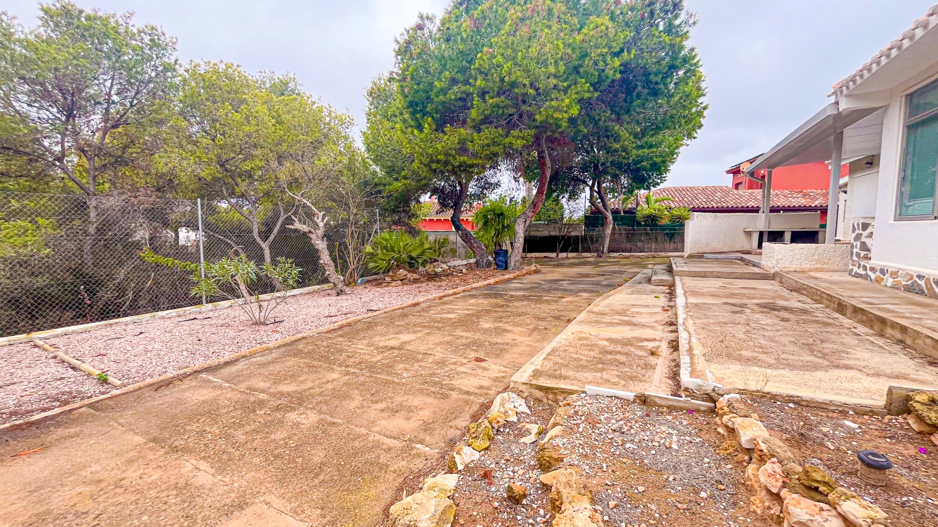 Segunda mano - Villa -
Los Balcones - Los Altos del Edén - Los Balcones