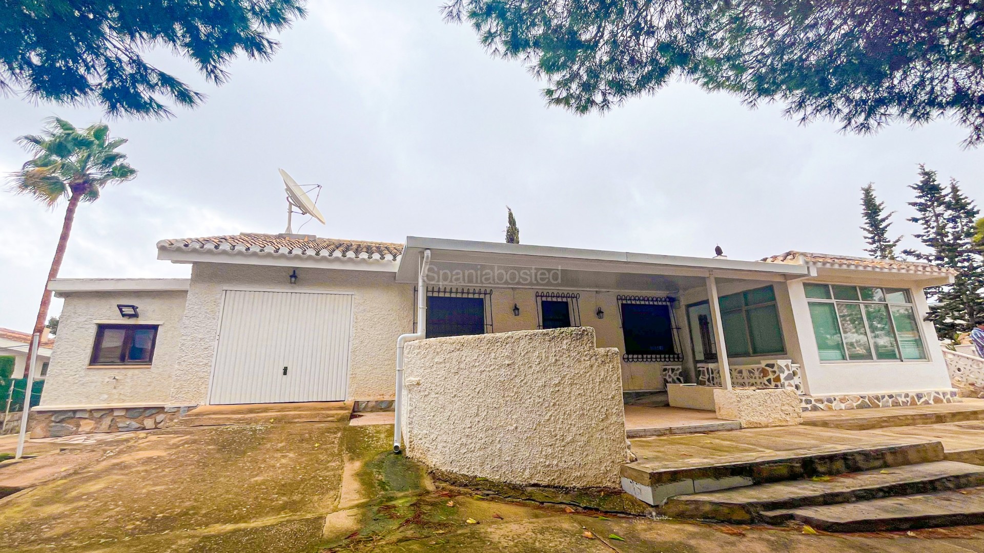 Segunda mano - Villa -
Los Balcones - Los Altos del Edén - Los Balcones