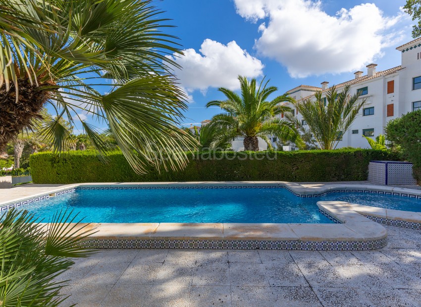 Segunda mano - Villa -
Orihuela Costa - Villamartin