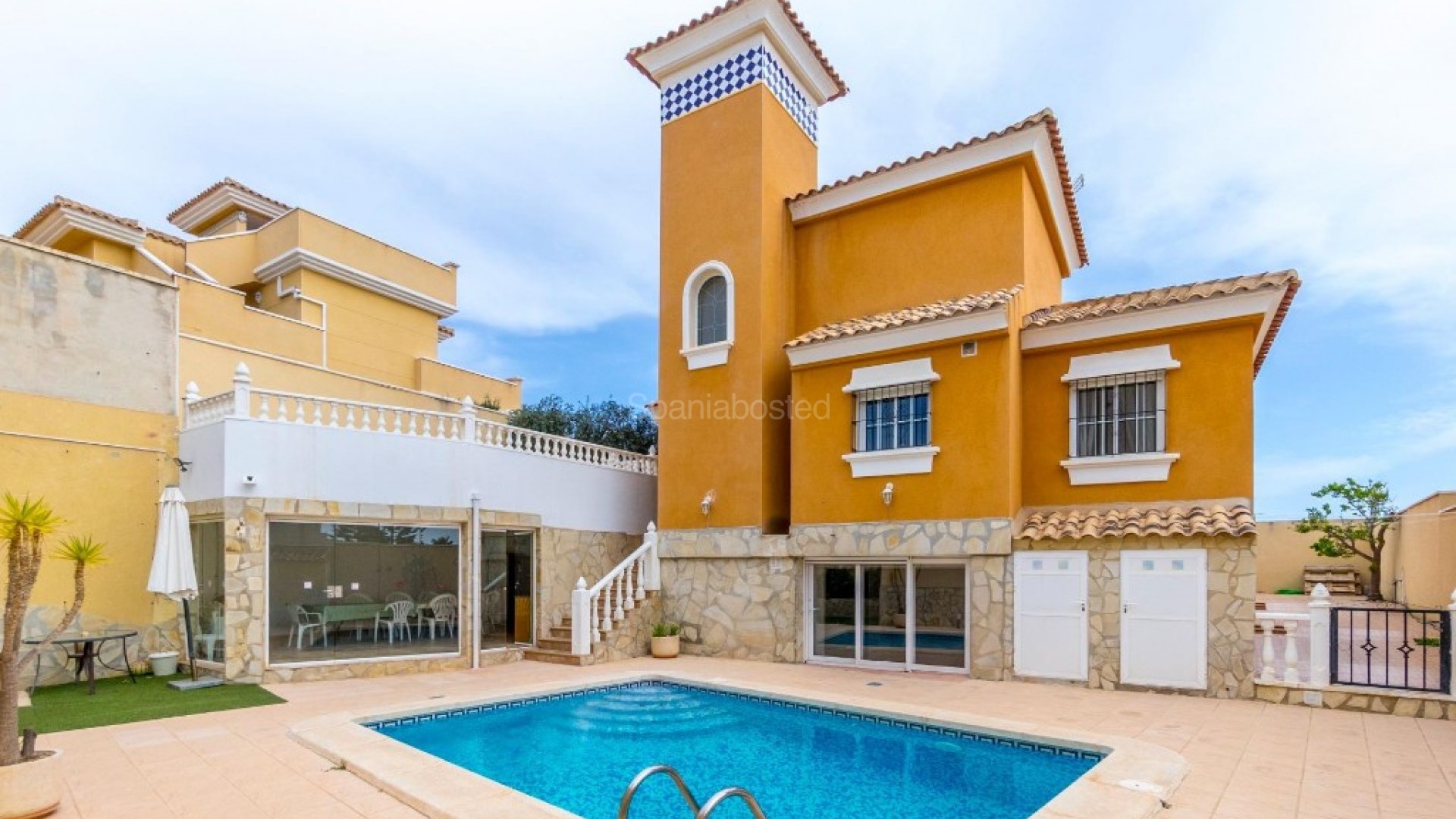 Segunda mano - Villa -
Orihuela Costa