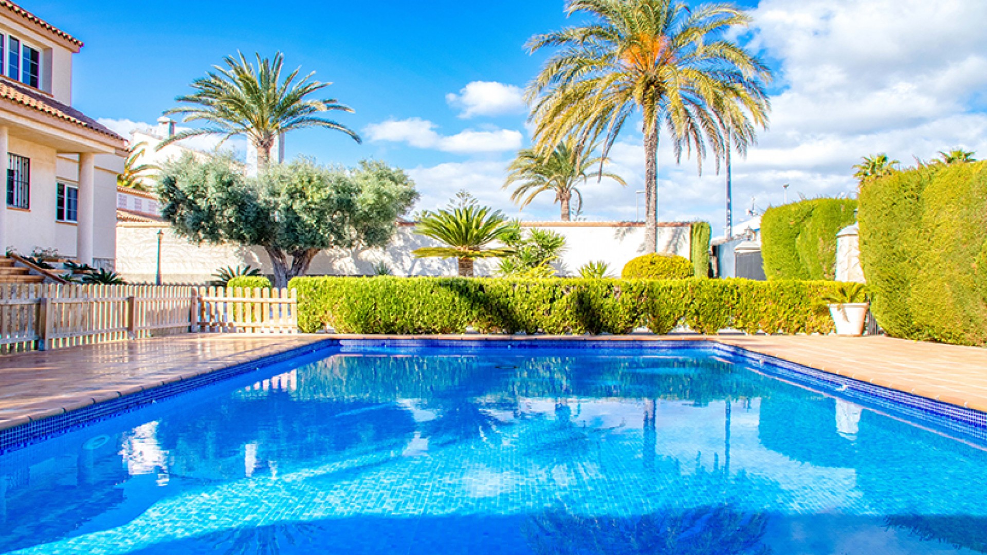 Segunda mano - Villa -
Pilar de la Horadada