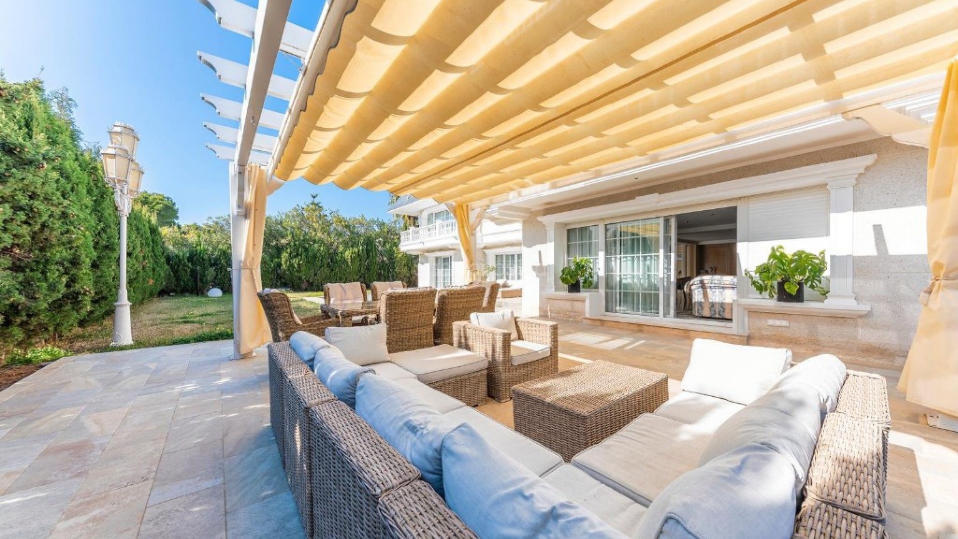 Segunda mano - Villa -
Playa San Juan