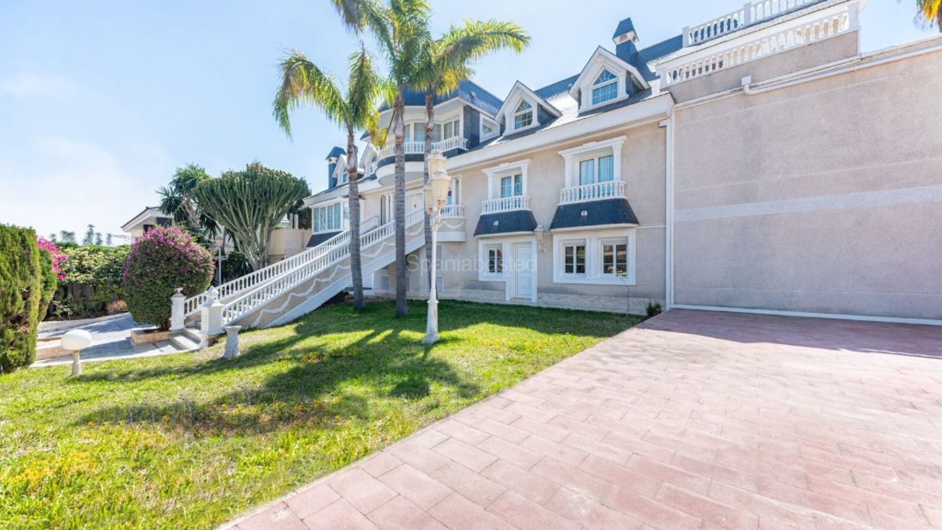 Segunda mano - Villa -
Playa San Juan