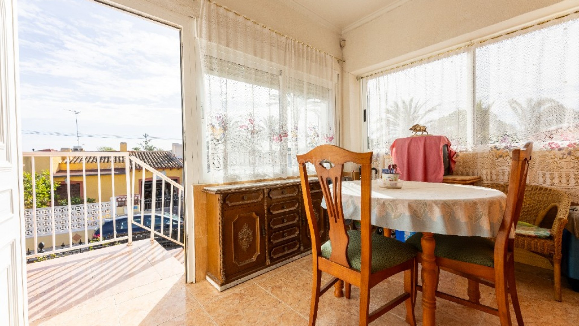 Segunda mano - Villa -
Punta Prima