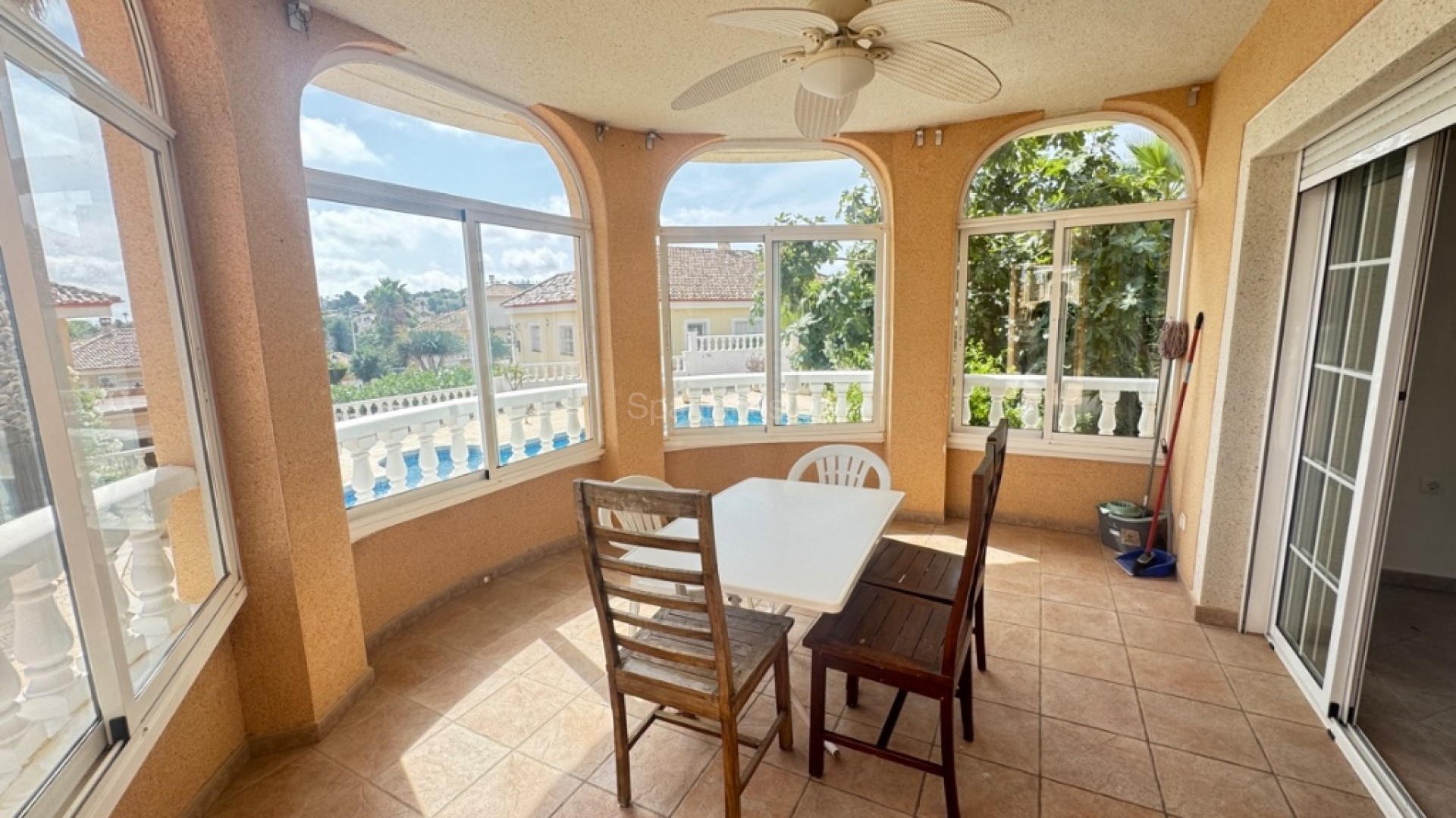 Segunda mano - Villa -
San Miguel - San Miguel De Salinas