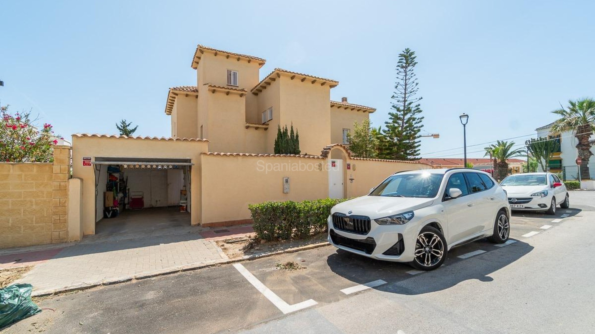 Segunda mano - Villa -
Torrevieja - La Mata