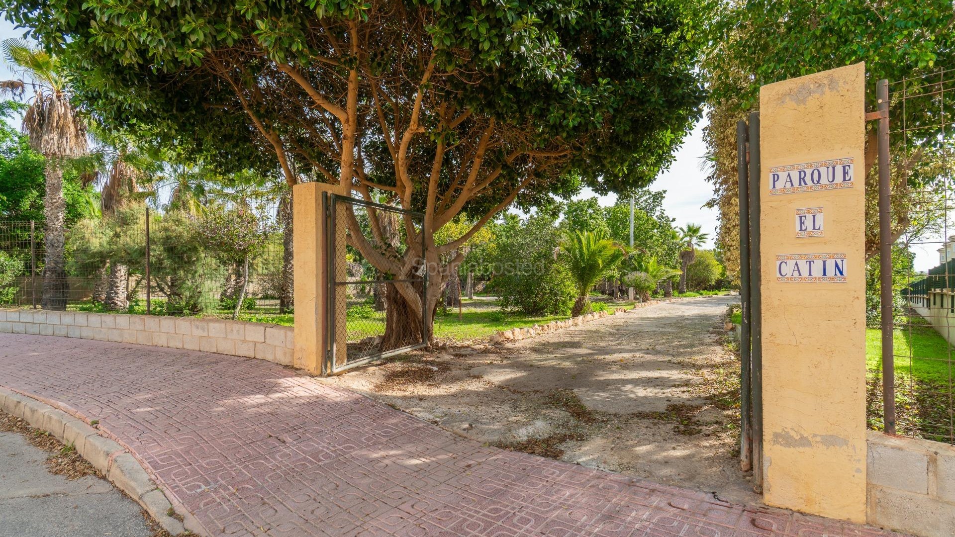 Segunda mano - Villa -
Torrevieja - Los Altos