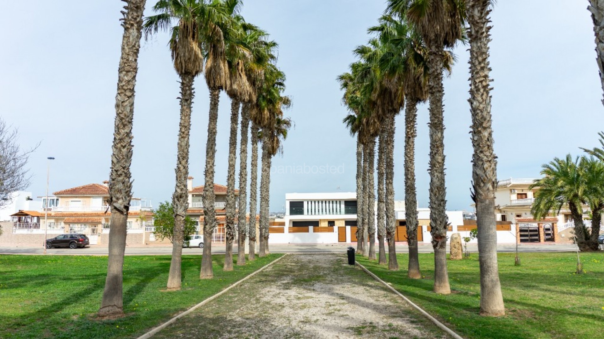 Segunda mano - Villa -
Torrevieja - Los Altos