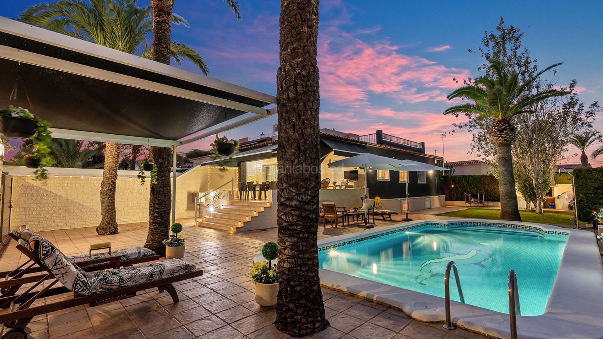 Segunda mano - Villa -
Torrevieja - Rocio del Mar