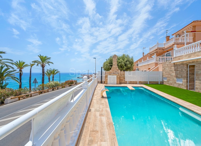 Segunda mano - Villa -
Torrevieja