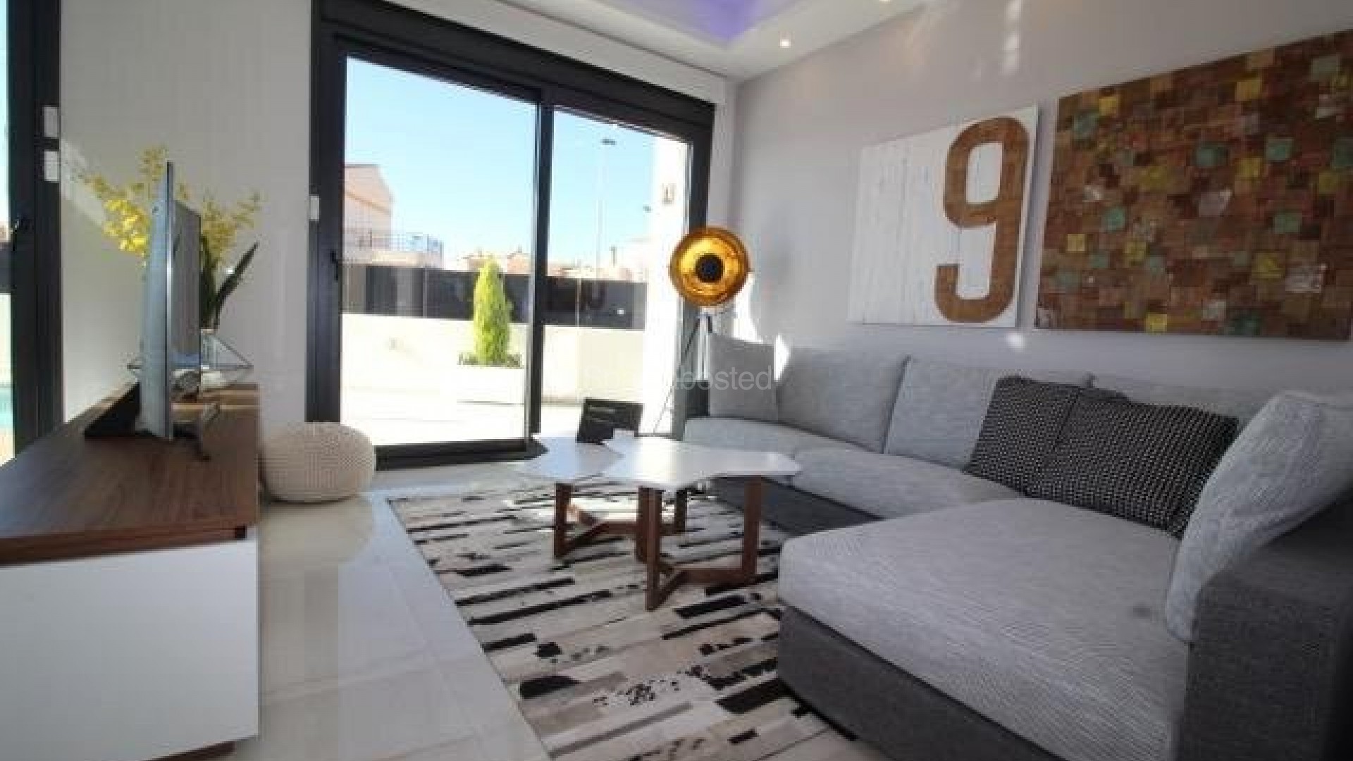 Segunda mano - Villa -
Torrevieja